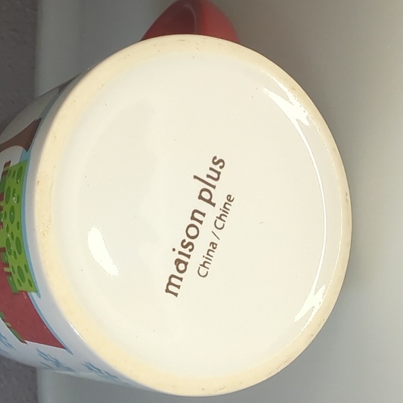 Northern Friends Holiday set of 4 porcelain Mugs by Maison Plus - Picture 6 of 7